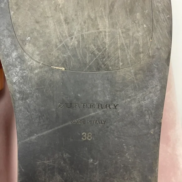 Authentic Burberry Check Slides - Picture 6 of 6